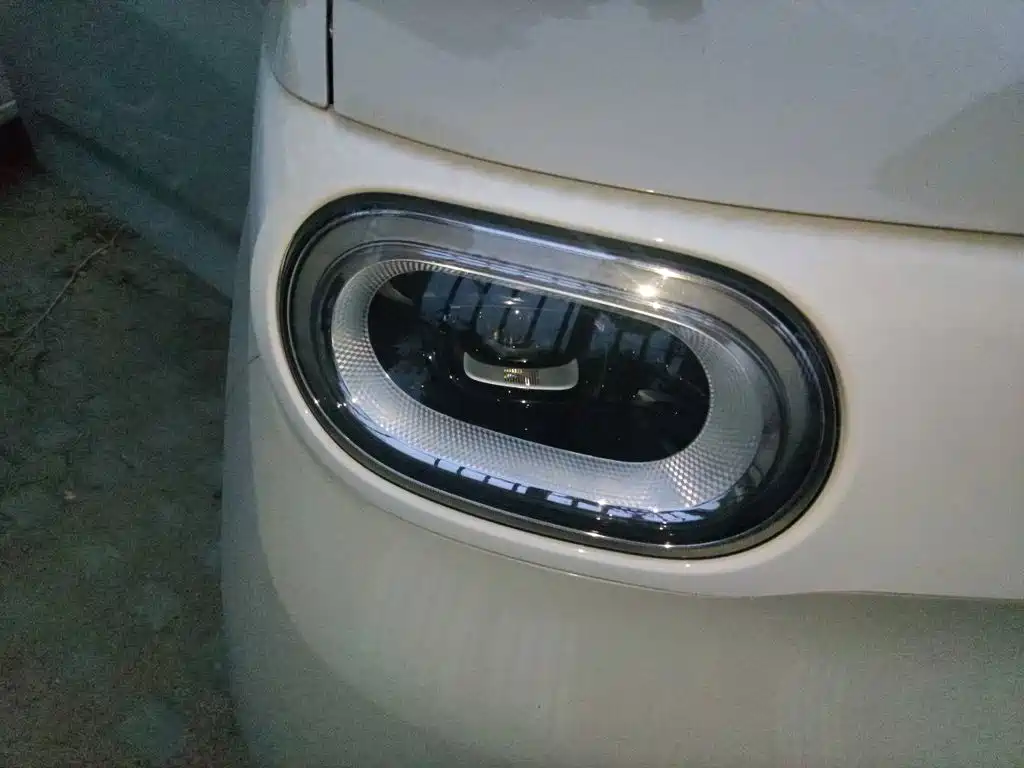 Wuling MINIEV — миниатюра 7
