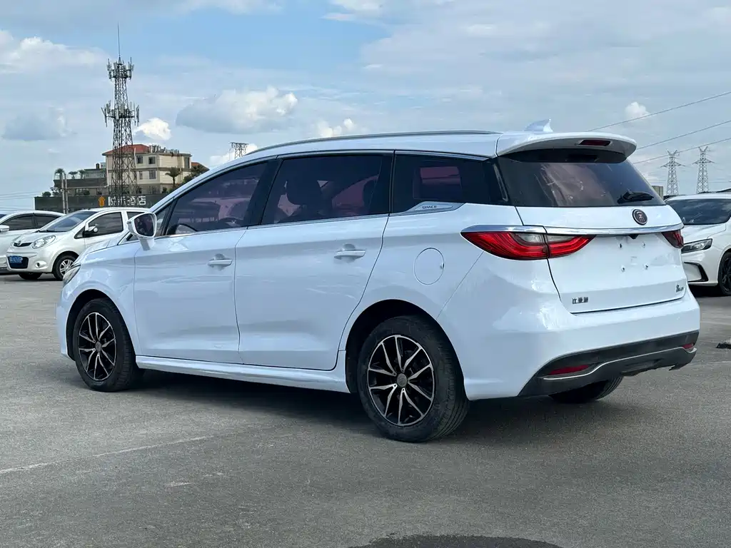 BYD Song MAX 1.5T Auto Connected Premium Type 7 seats, фото 6