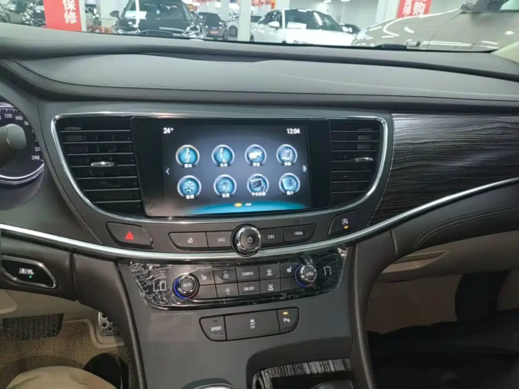 Buick LaCrosse — миниатюра 9