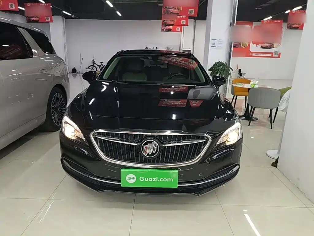 Buick LaCrosse — миниатюра 3