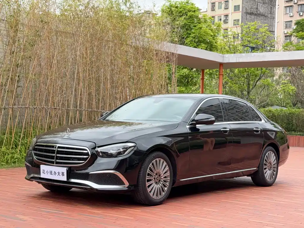 Mercedes-Benz E-Class 2022