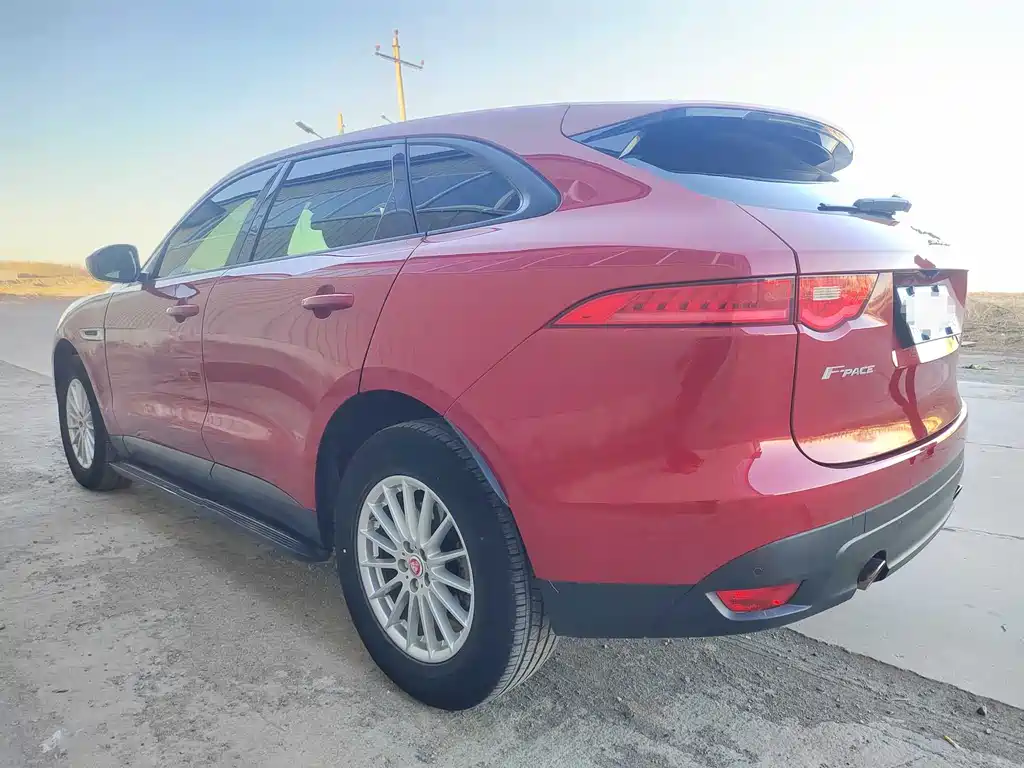 JAGUAR F PACE
