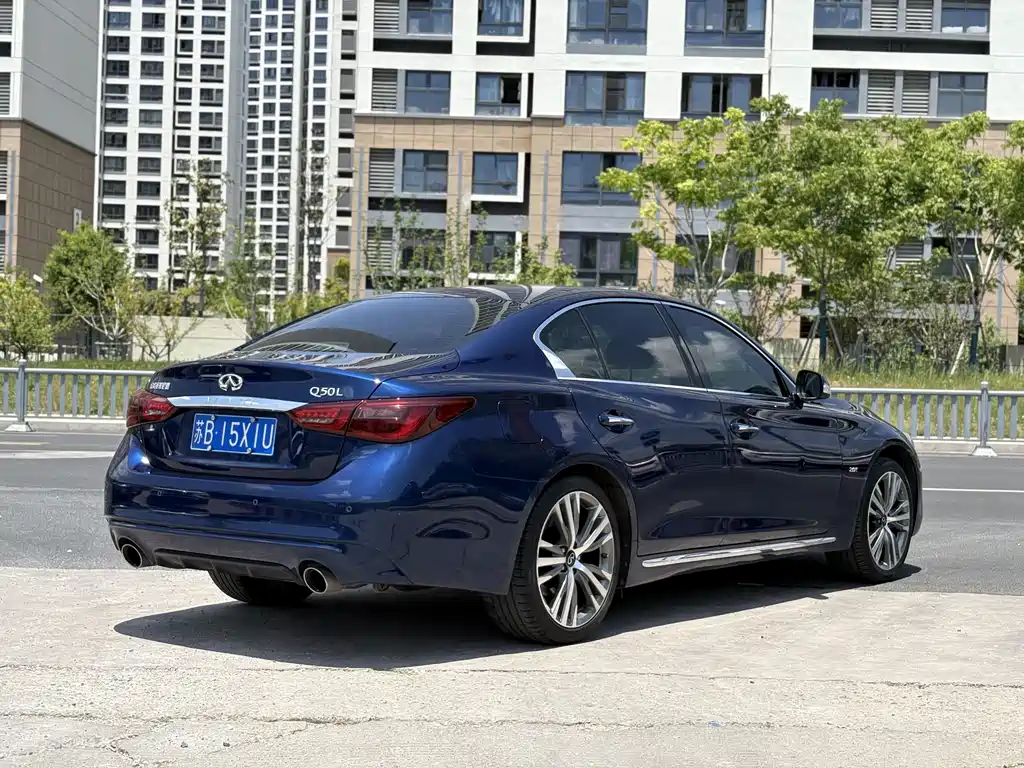 Infiniti Q50L 2022 2.0T