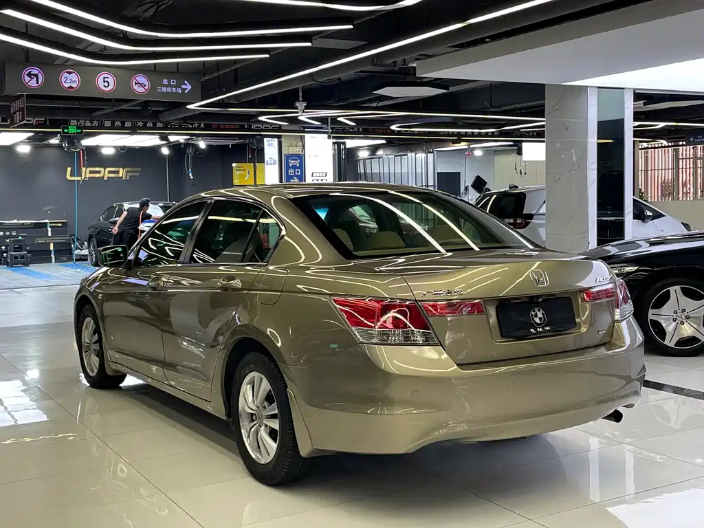 Honda Accord — миниатюра 5