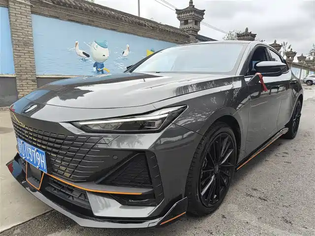 CHANGAN  UNI V 2023