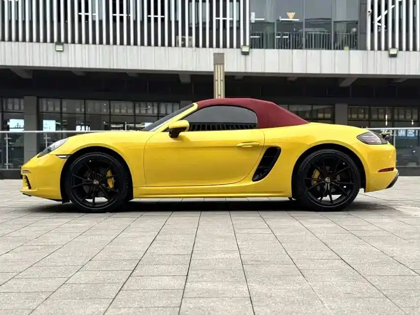 Porsche 718 2022 Boxster 2.0T