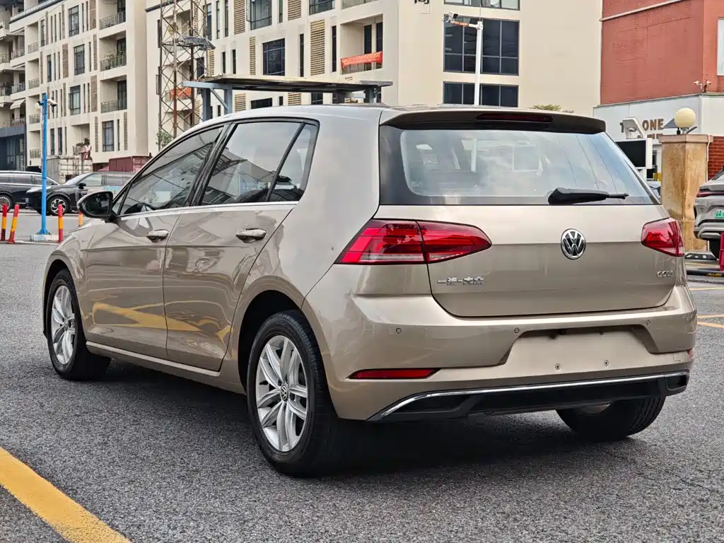Volkswagen Golf — миниатюра 7