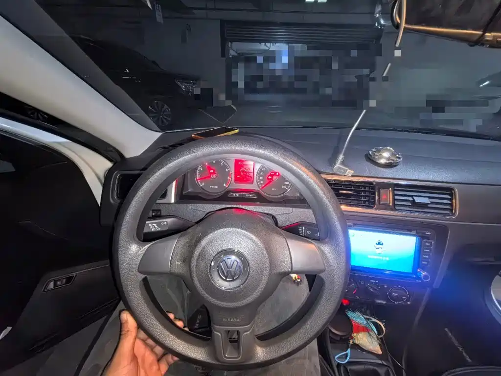Volkswagen Santana — миниатюра 11