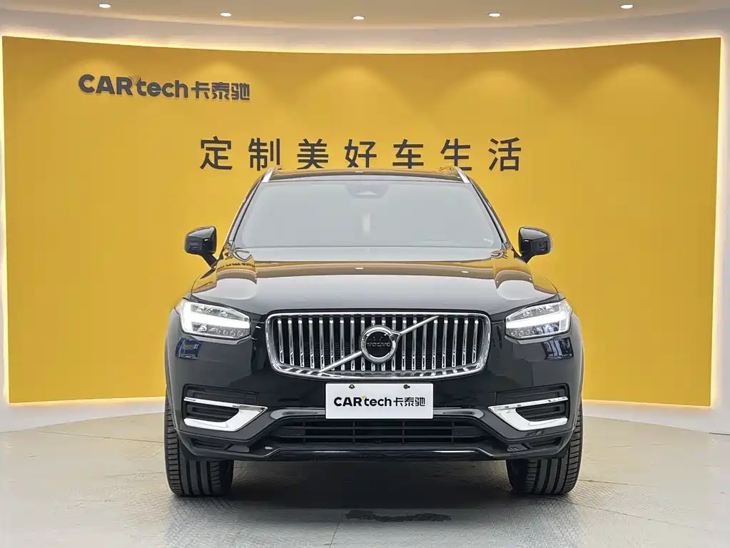 Volvo XC90 2023 B5 Luxury 7 мест