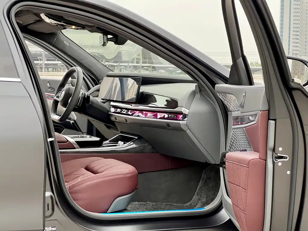 BMW 7 Series 7 2023 740Li Premium Luxury