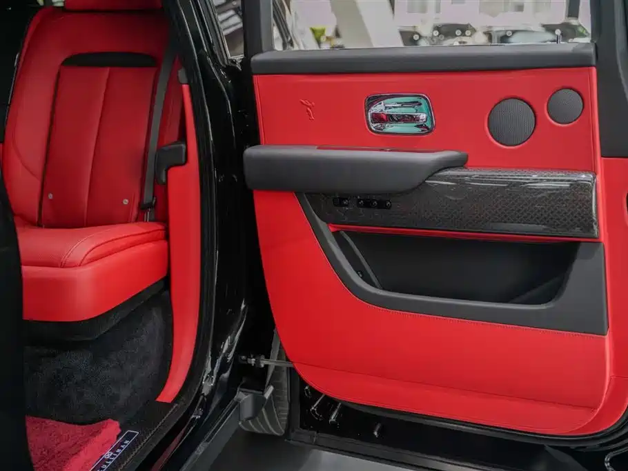 Rolls-Royce Cullinan 2022 Black Badge