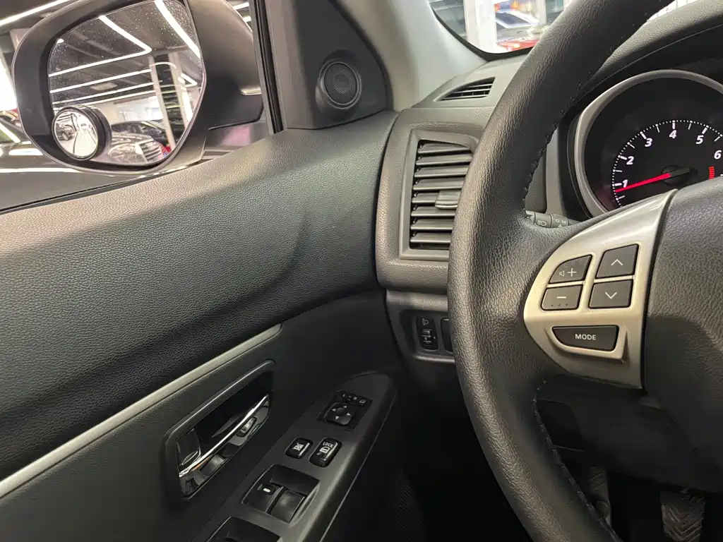 Mitsubishi ASX — миниатюра 15