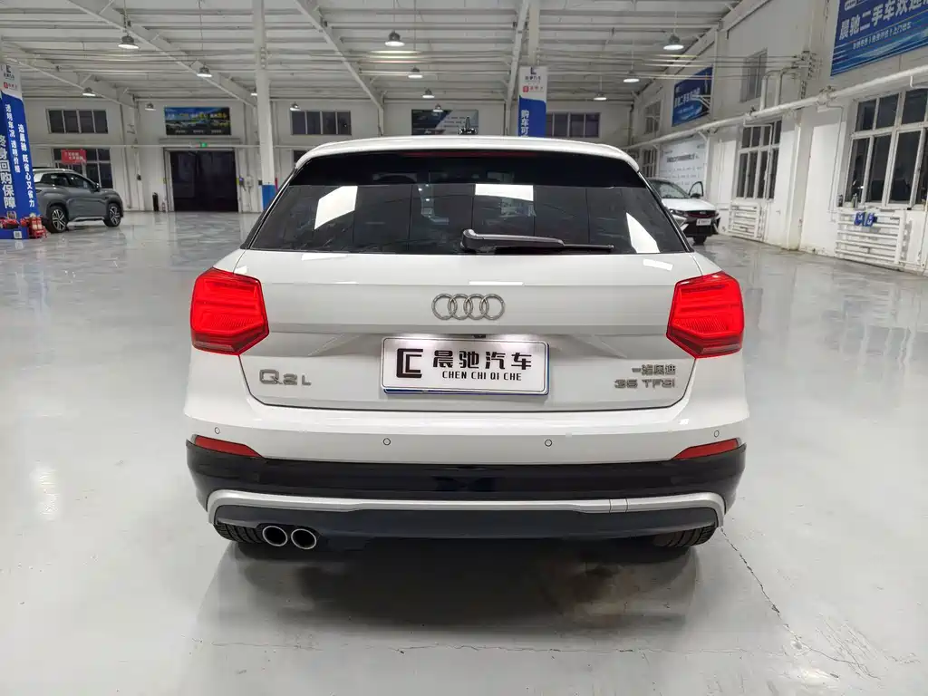 Audi Q2L — миниатюра 5