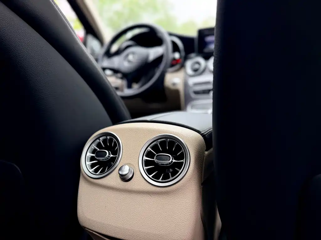 Mercedes-Benz C-Class — миниатюра 26