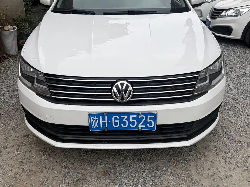 Volkswagen Lavida — миниатюра 2