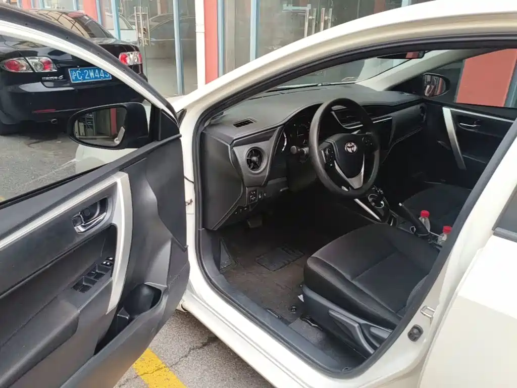 Toyota Levin Twin Engine E+ — миниатюра 16
