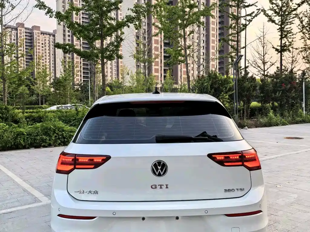 Volkswagen Golf GTI Facelift 380TSI DSG GTI, фото 5