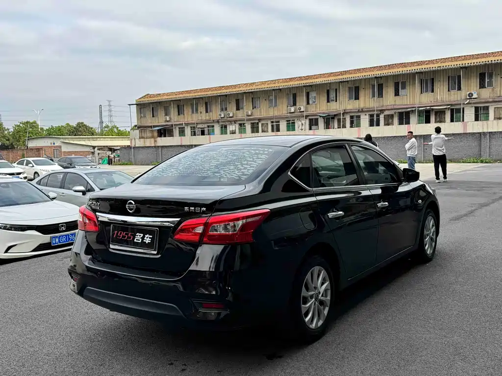 NISSAN XUAN YI