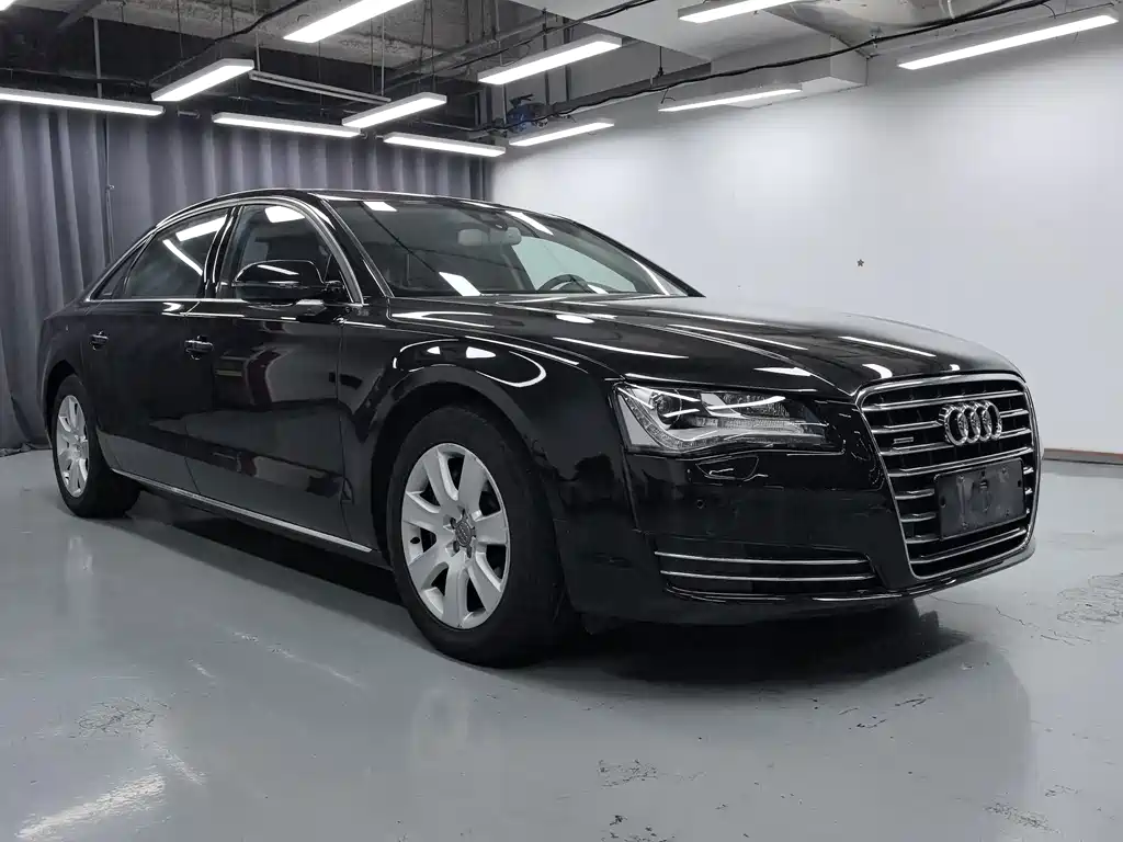 Audi A8 — миниатюра 3