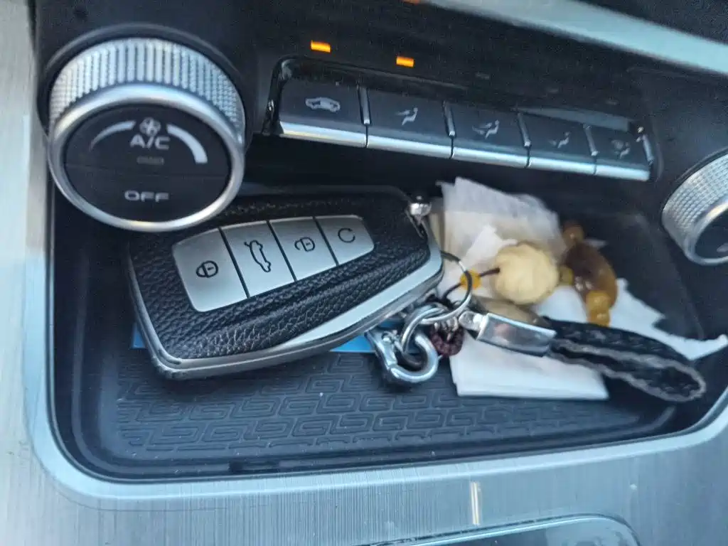 Geely Binyue — миниатюра 9