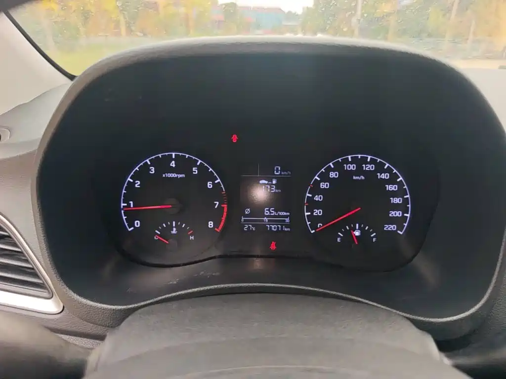 Hyundai Verna — миниатюра 12