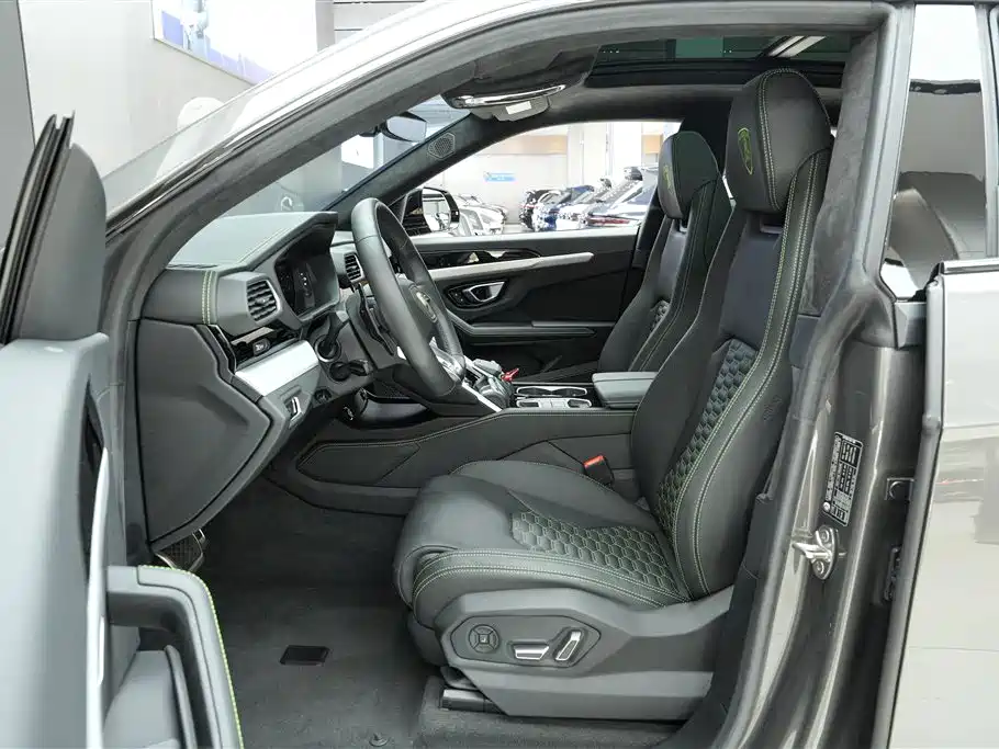 Lamborghini Urus 2023 4.0T V8 S