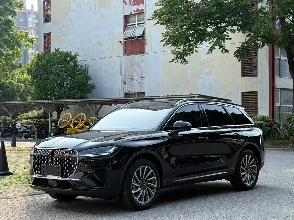 Lincoln Corsair 2023 2.0T