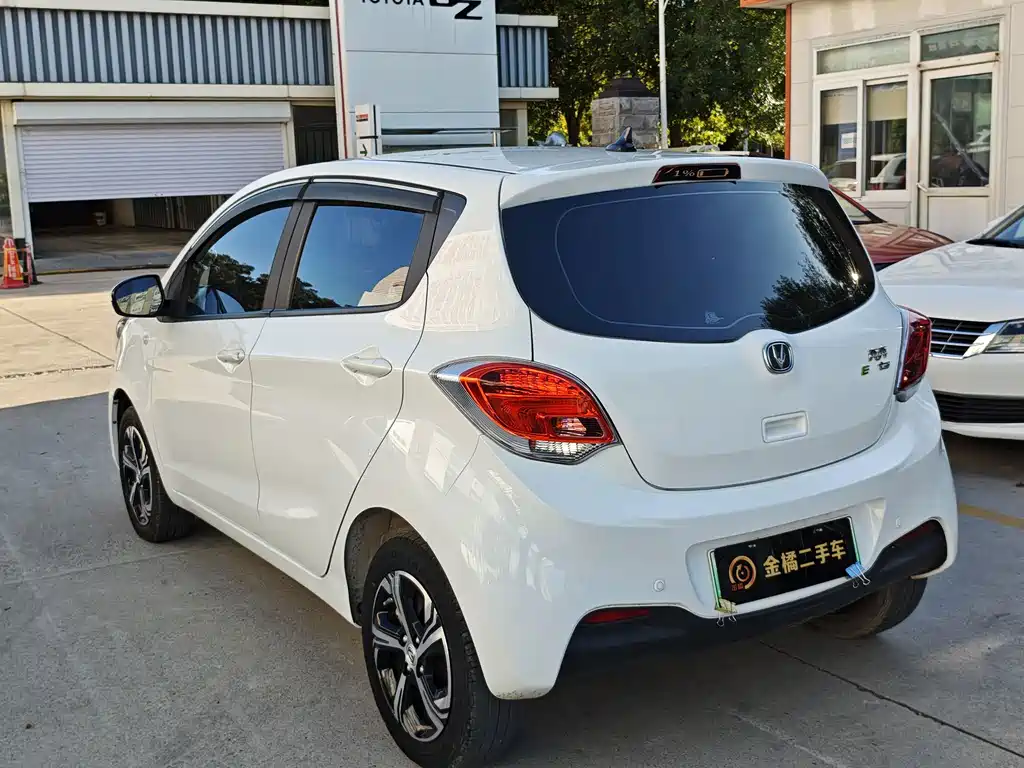 Changan Benben E-Star — миниатюра 2