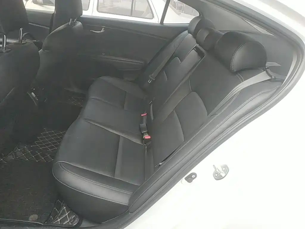 Kia K4 — миниатюра 17