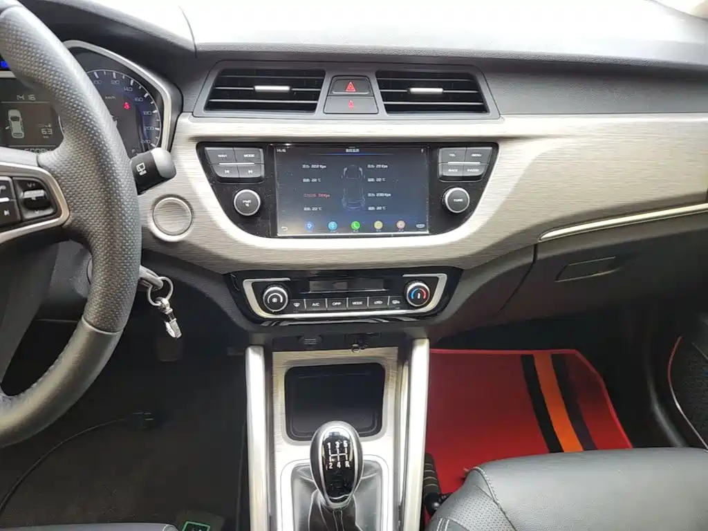 Geely Vision X3 — миниатюра 13