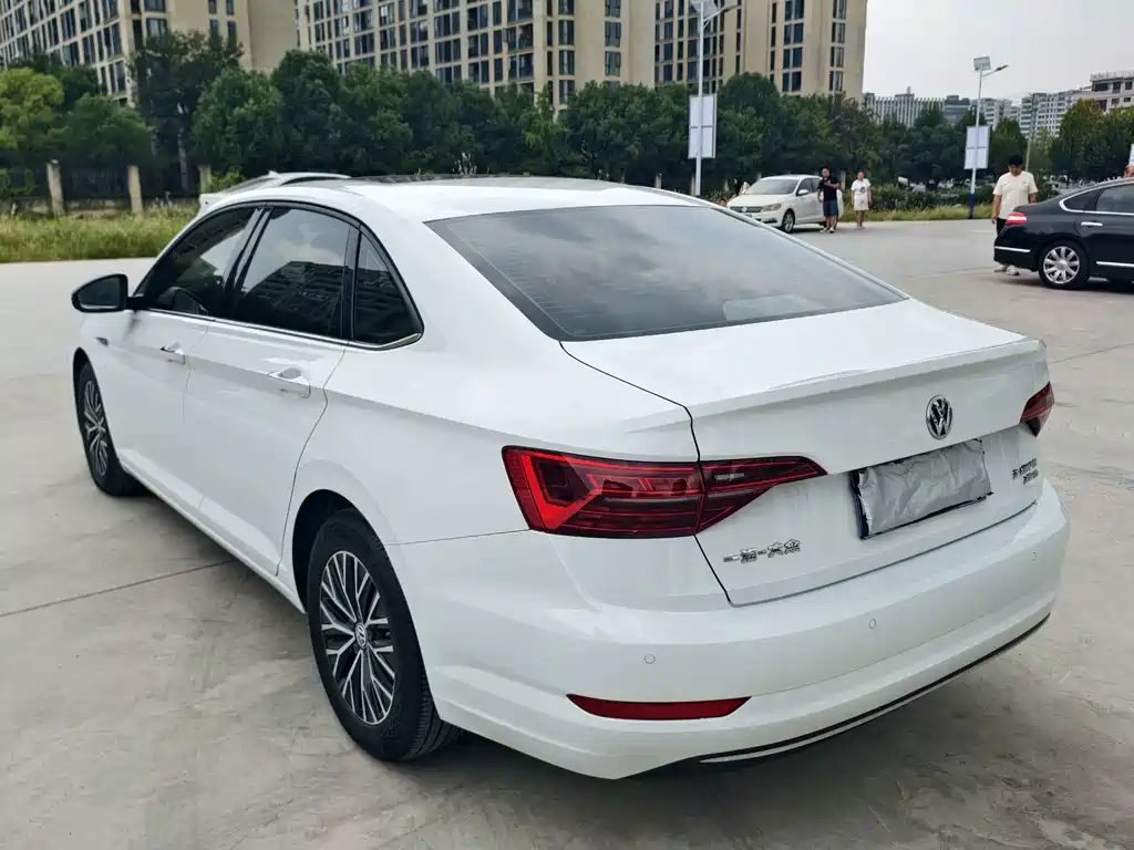 Volkswagen Sagitar — миниатюра 6