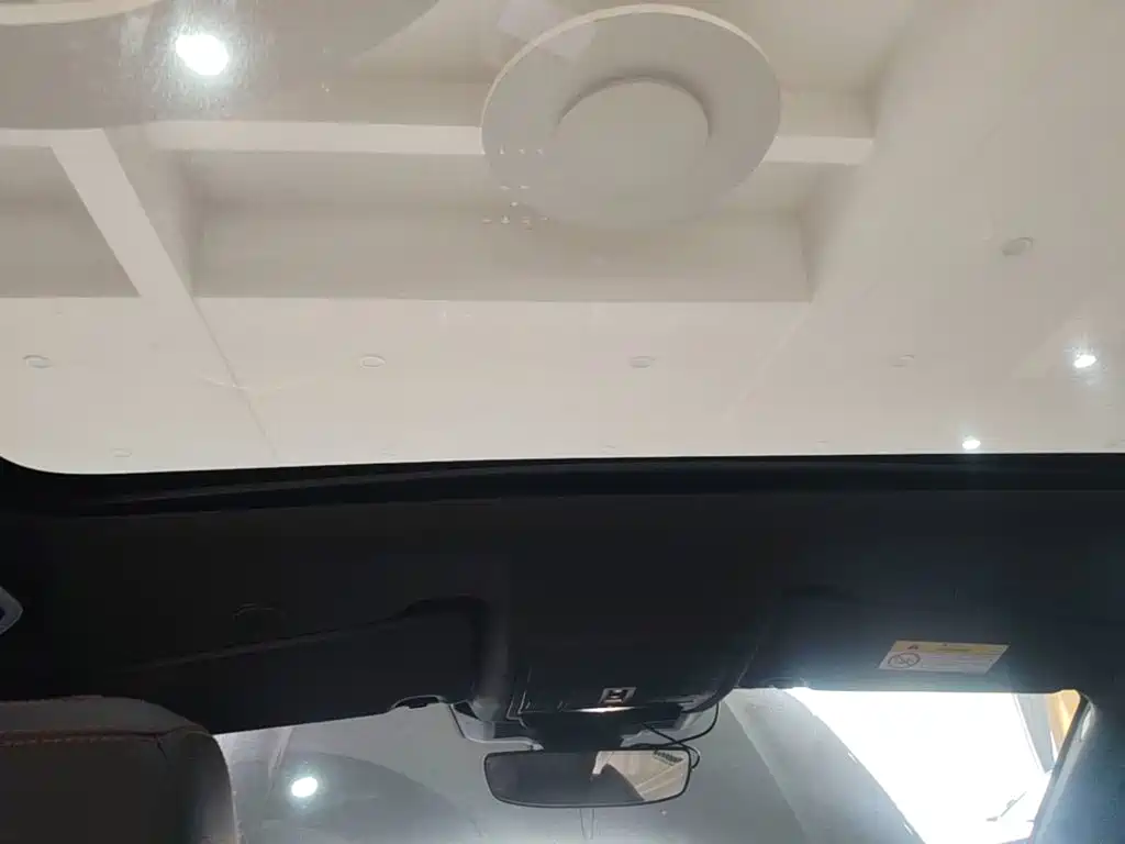 Land Rover Discovery Sport — миниатюра 18