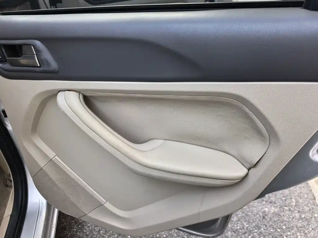 Ford Focus — миниатюра 15