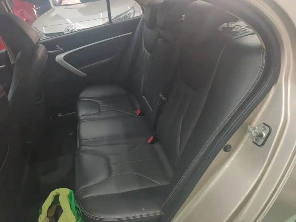 Geely Emgrand — миниатюра 17