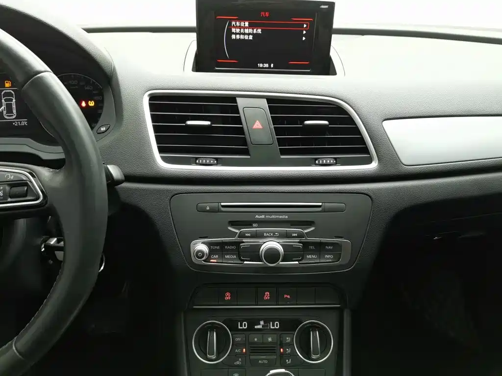 Audi Q3 — миниатюра 12