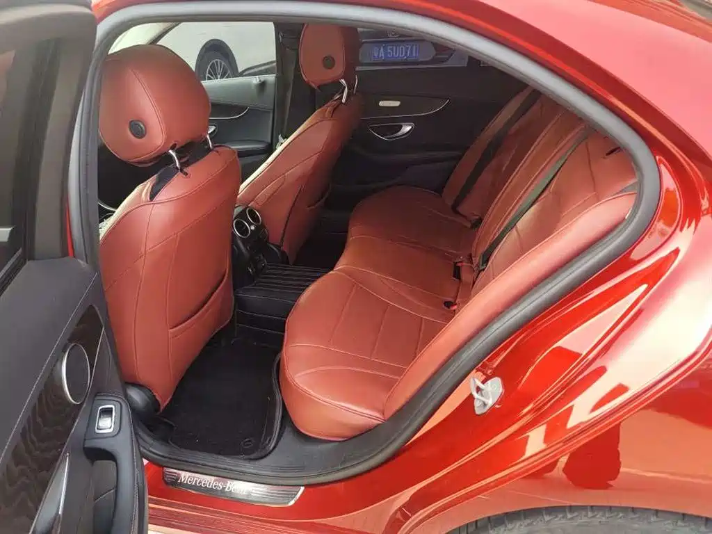 Mercedes-Benz C-Class — миниатюра 8