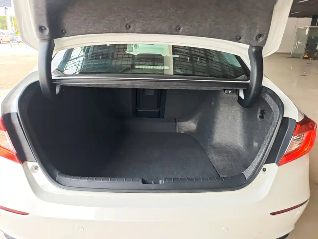Honda Accord — миниатюра 19