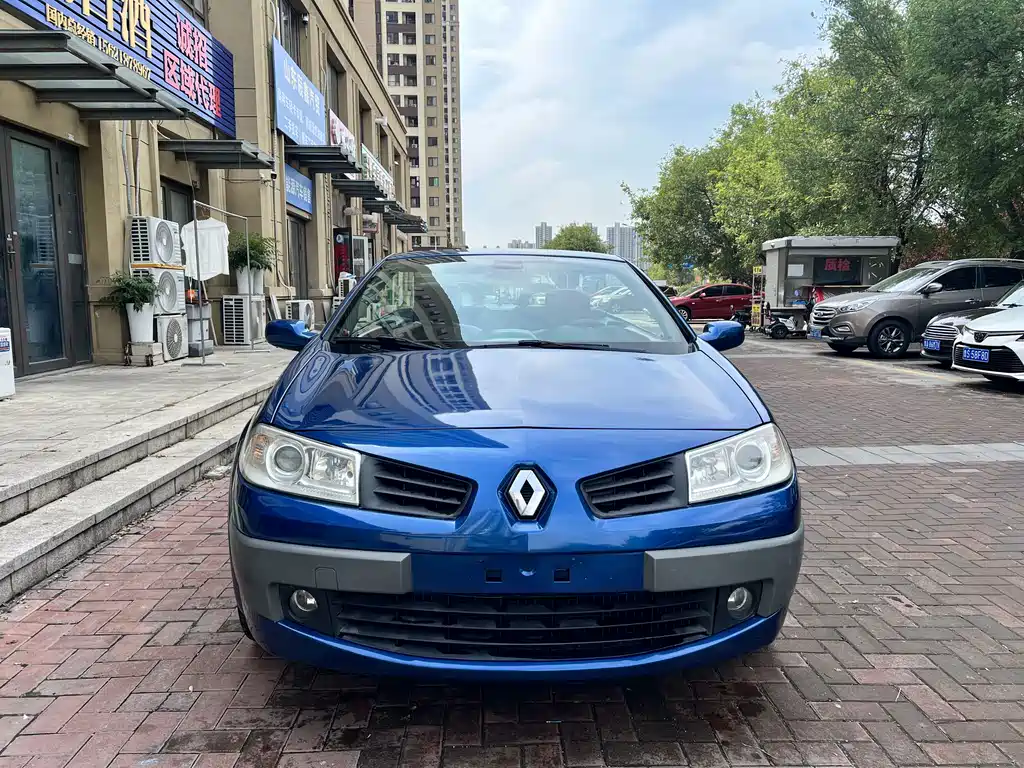 Renault Megane — миниатюра 2