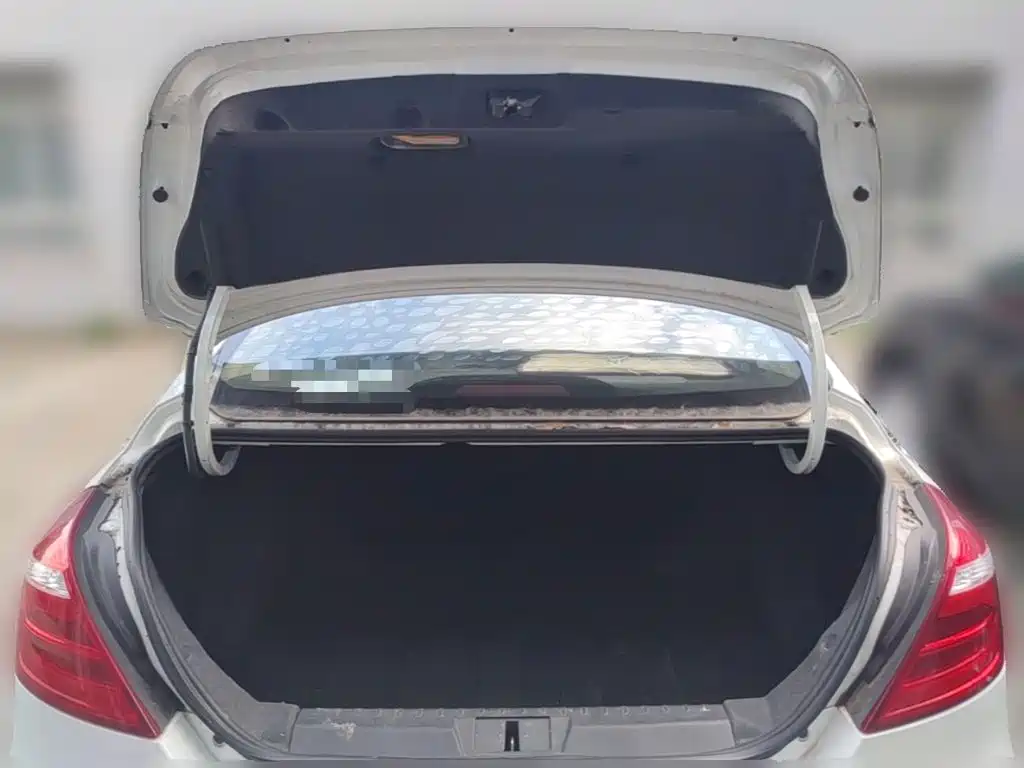 Geely Emgrand — миниатюра 24