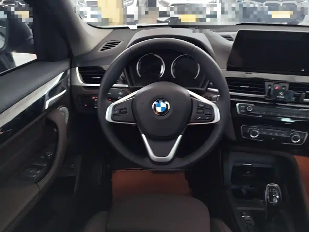BMW X1 — миниатюра 11