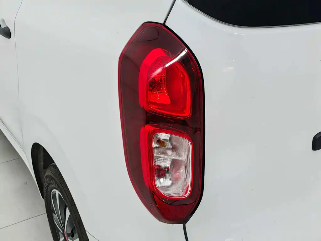Wuling Hongguang EV — миниатюра 17