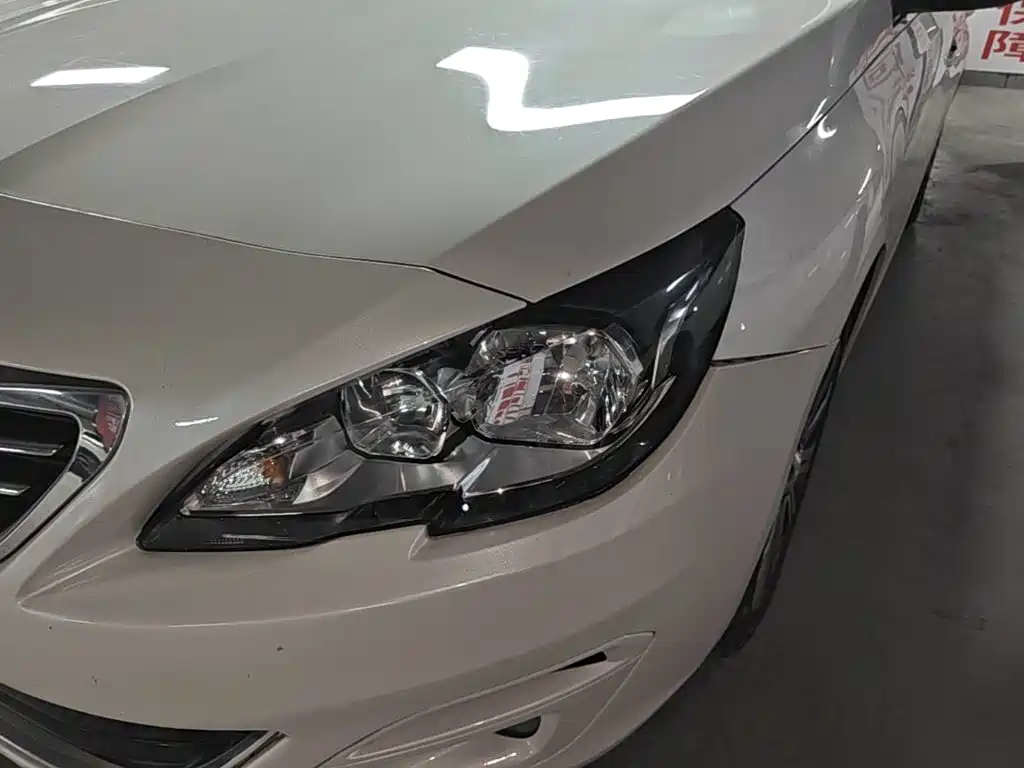 Peugeot 408 — миниатюра 24