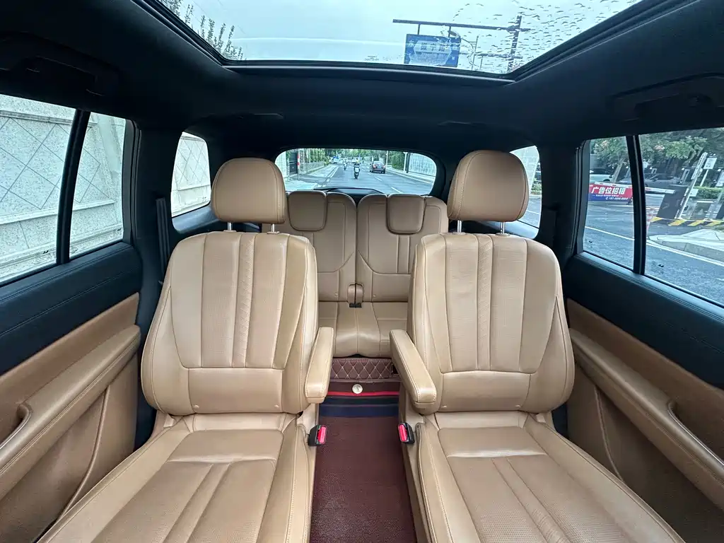 Li Auto Li ONE — миниатюра 8