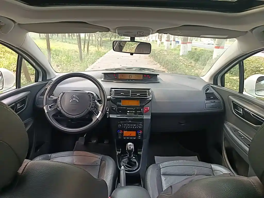 Citroen C-Quatre — миниатюра 10