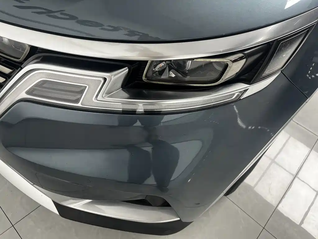 Kia Carnival — миниатюра 5