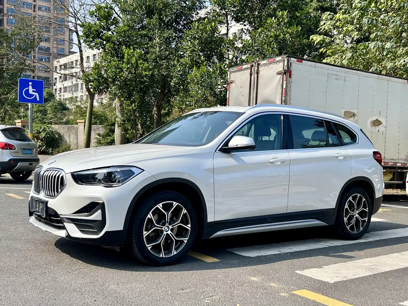 BMW X1