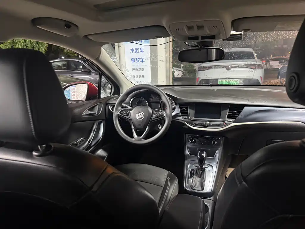 Buick Verano — миниатюра 9