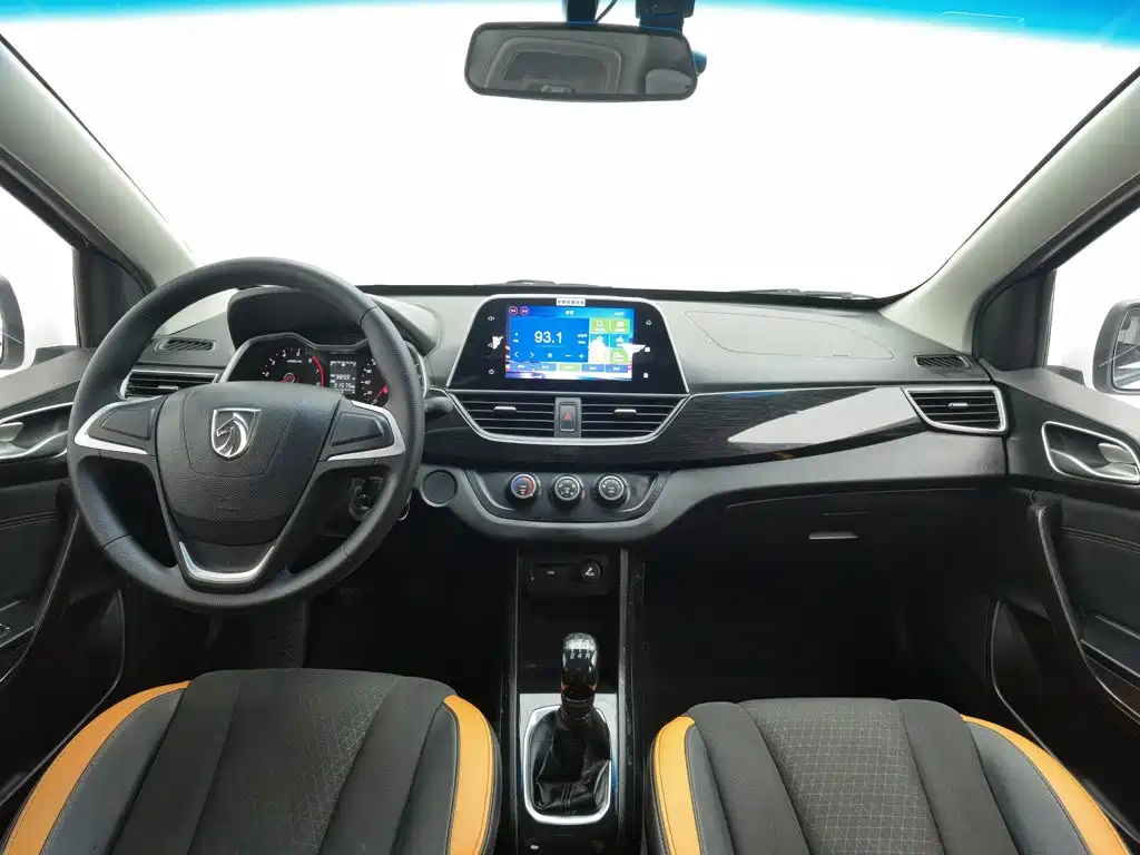 Baojun 310 — миниатюра 5