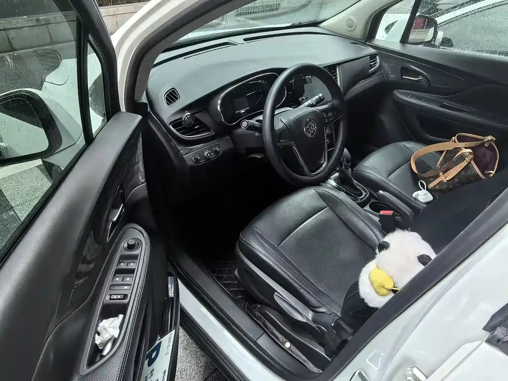 Buick Encore — миниатюра 8