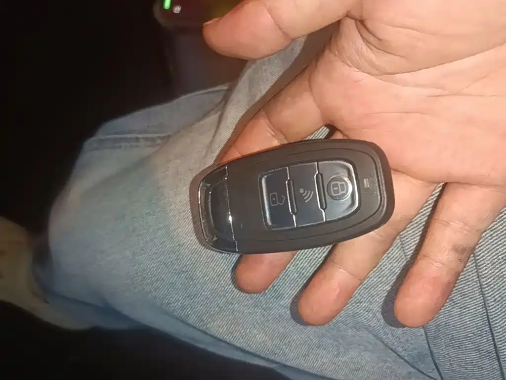 Hyundai Elantra — миниатюра 9